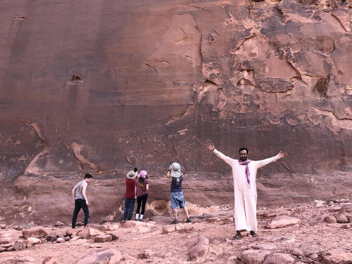 Desert Island Camp Wadi Rum Exteriör bild