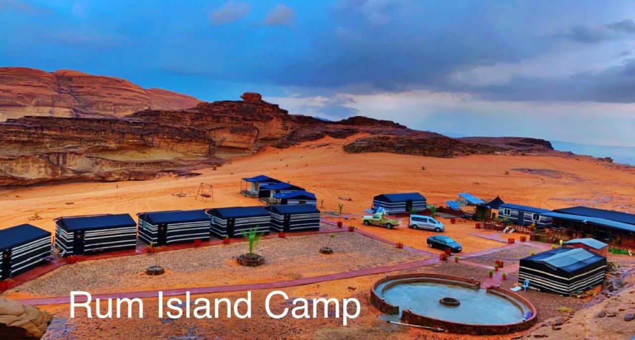 Desert Island Camp Wadi Rum Exteriör bild