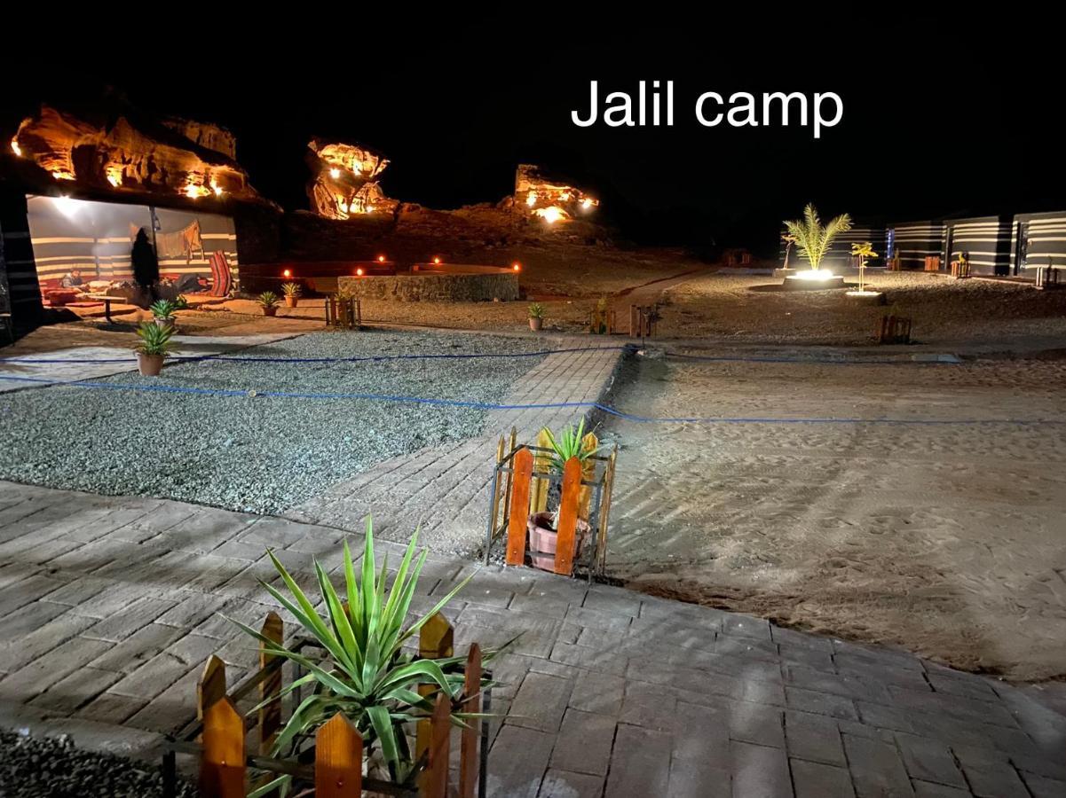 Desert Island Camp Wadi Rum Exteriör bild