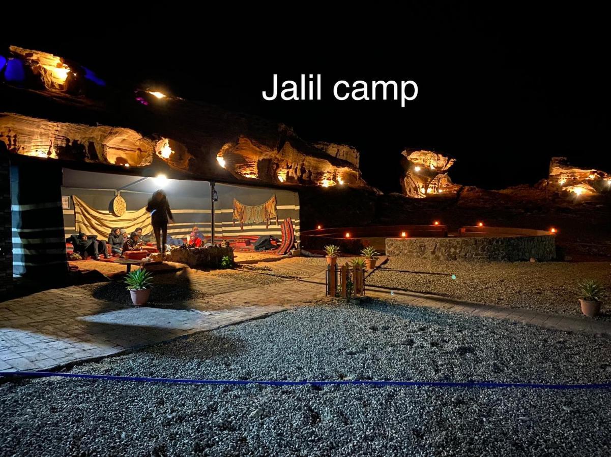 Desert Island Camp Wadi Rum Exteriör bild