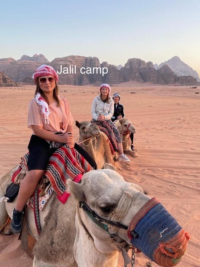 Desert Island Camp Wadi Rum Exteriör bild