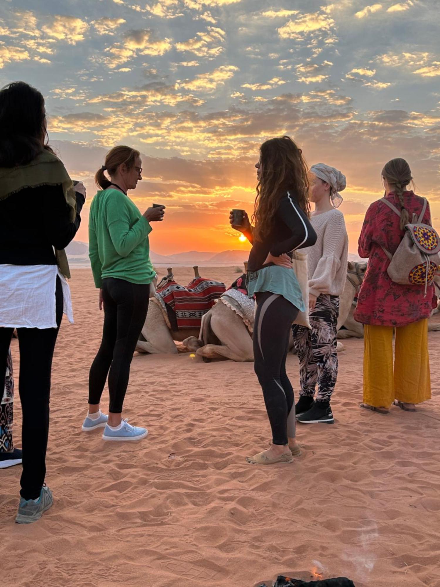 Desert Island Camp Wadi Rum Exteriör bild